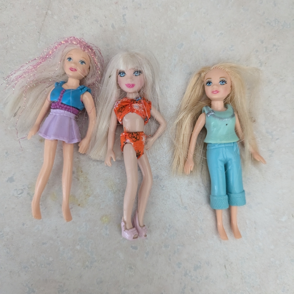 Vintage Polly Pocket Posable Charming Doll Trio with Rubber Outfits